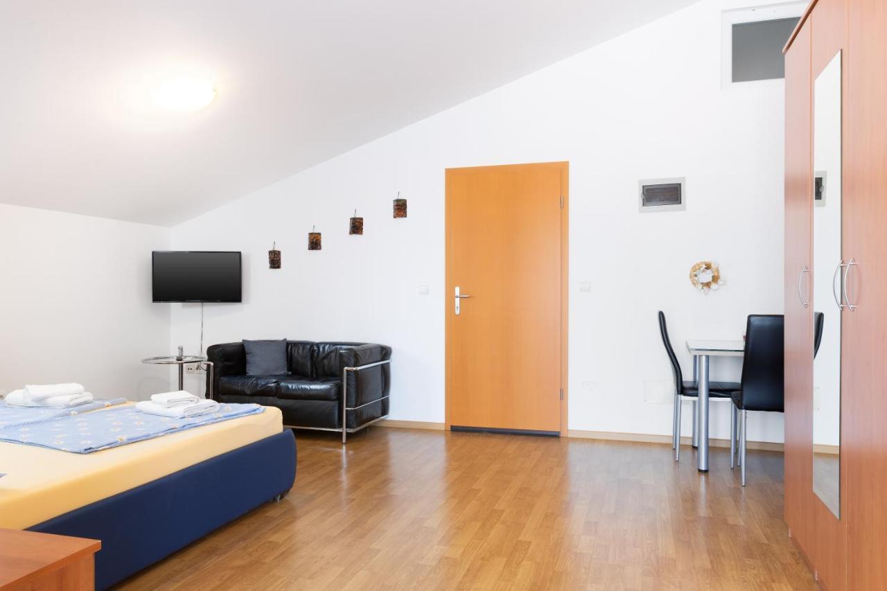 Marco Polo Apartment เมดูลิน ภายนอก รูปภาพ