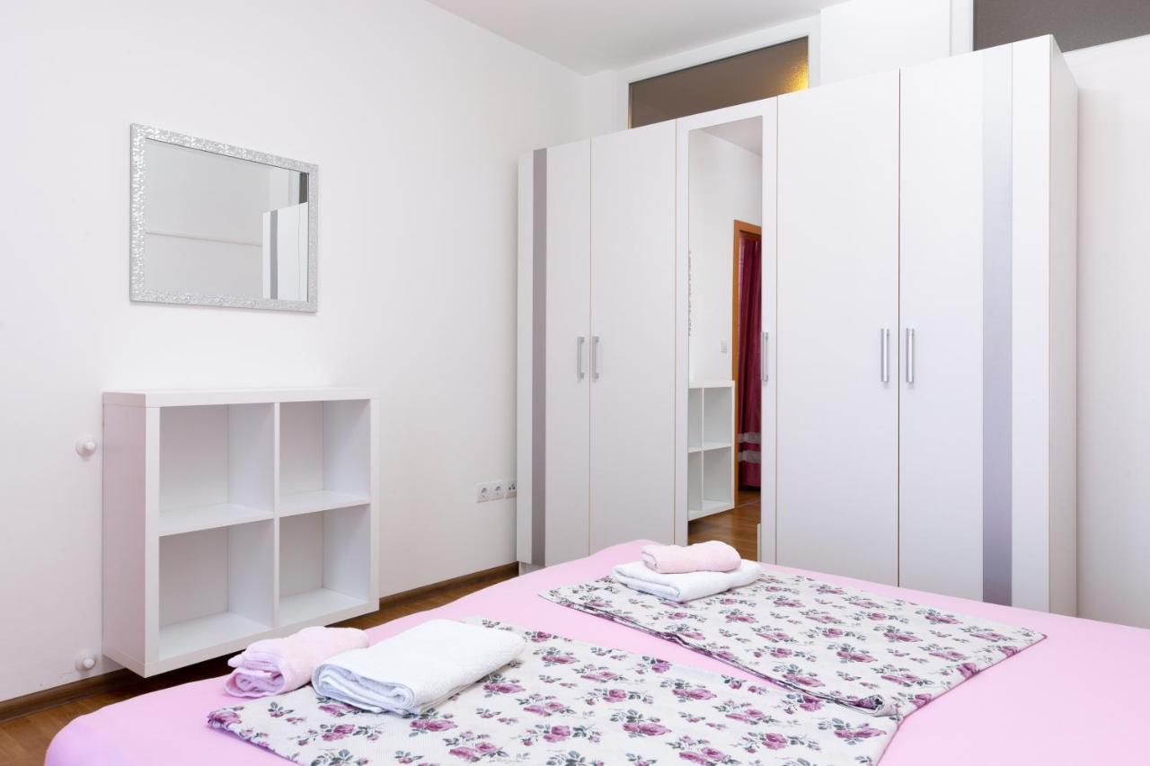 Marco Polo Apartment เมดูลิน ภายนอก รูปภาพ