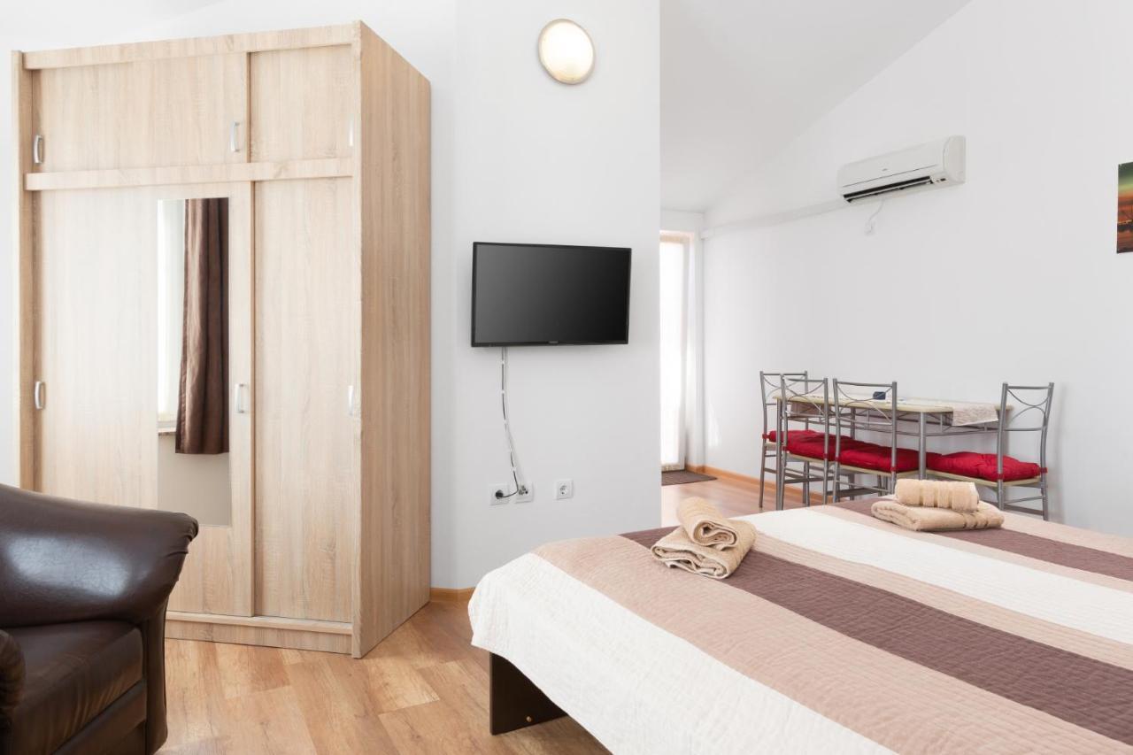 Marco Polo Apartment เมดูลิน ภายนอก รูปภาพ
