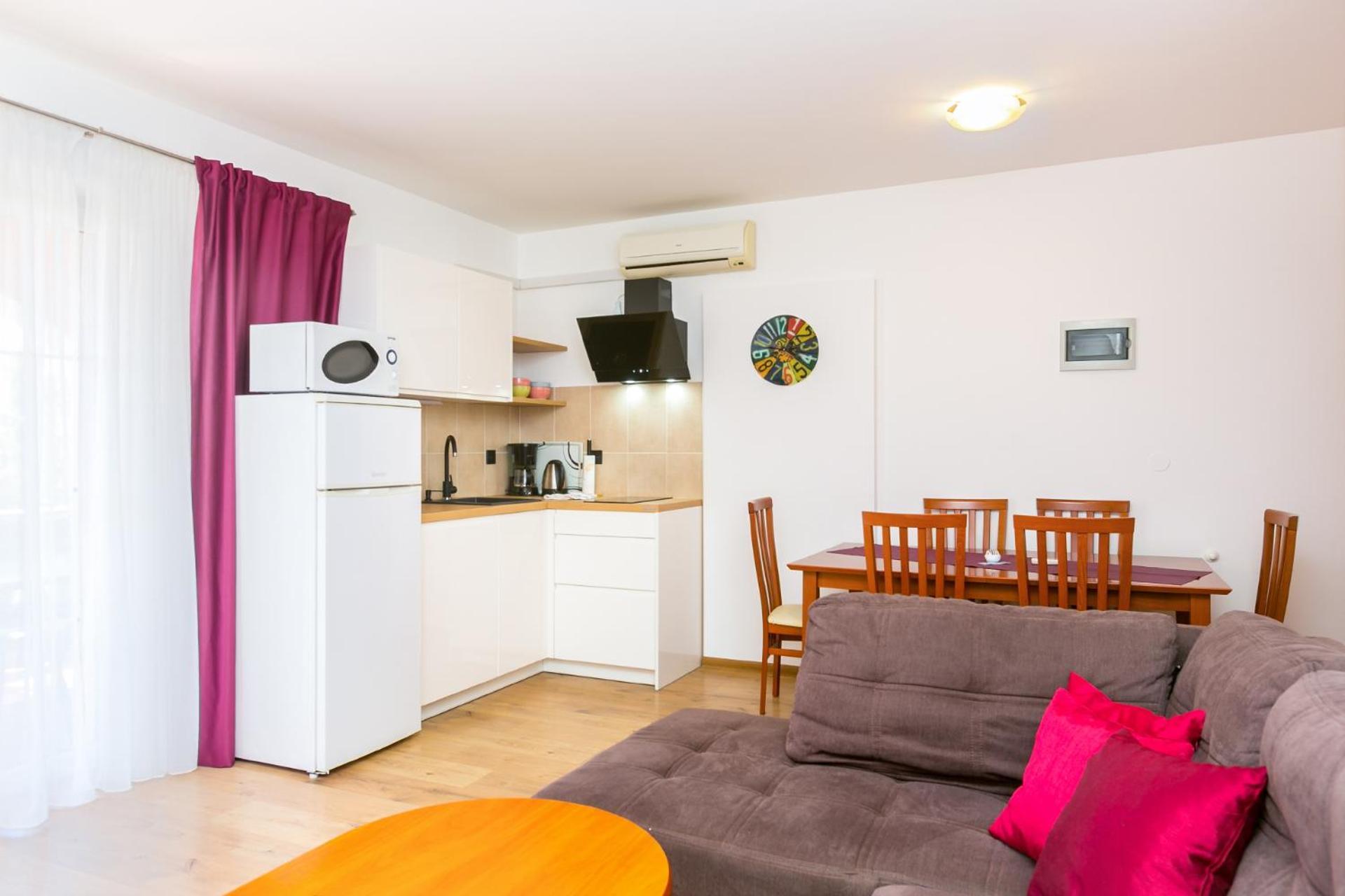 Marco Polo Apartment เมดูลิน ภายนอก รูปภาพ